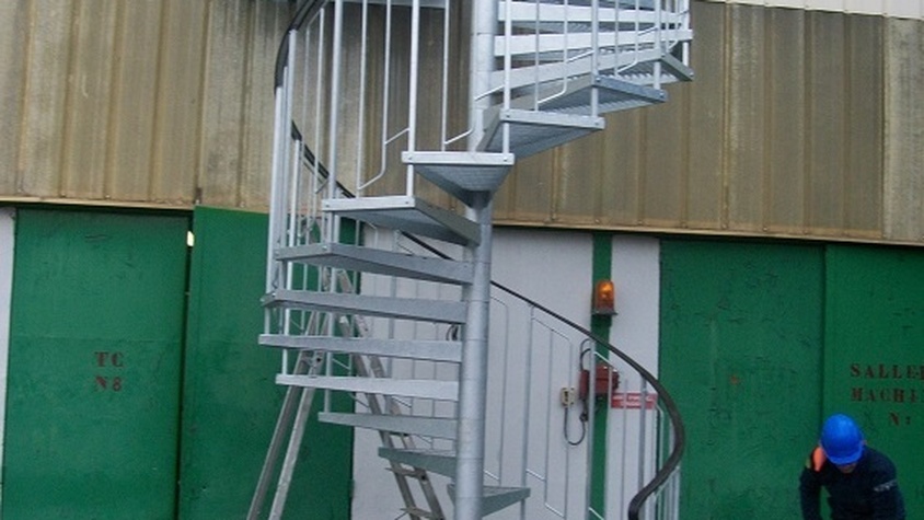 Remplacement escalier en colimaçon Trédi